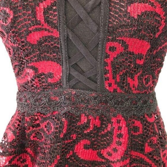 Nanette Lepore Top Womens Size 0 Black Red Lace Crochet Zipper Back Made In USA - Picture 11 of 12